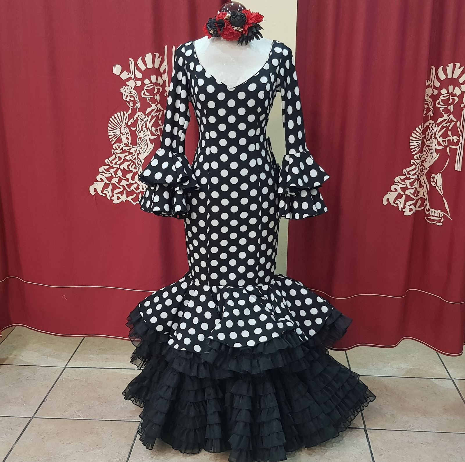 VESTIDO FLAMENCA OFERTA - Modelo Acais Negro Lunares - PEDROCHE Y FLAMENCO