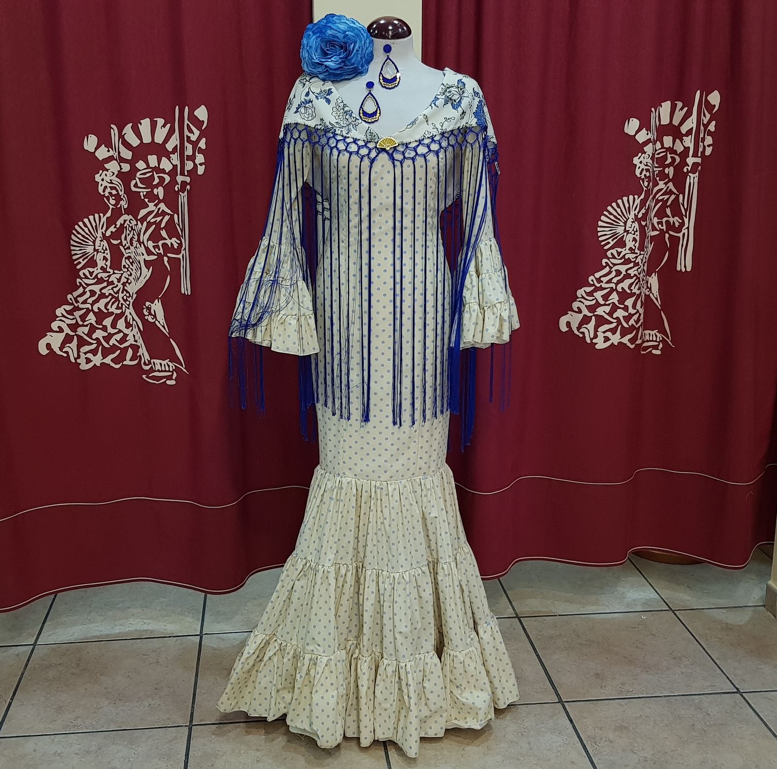 VESTIDO FLAMENCA SEÑORA - Modelo Marbella Plumeti Beige - PEDROCHE GITANA Y  FLAMENCO