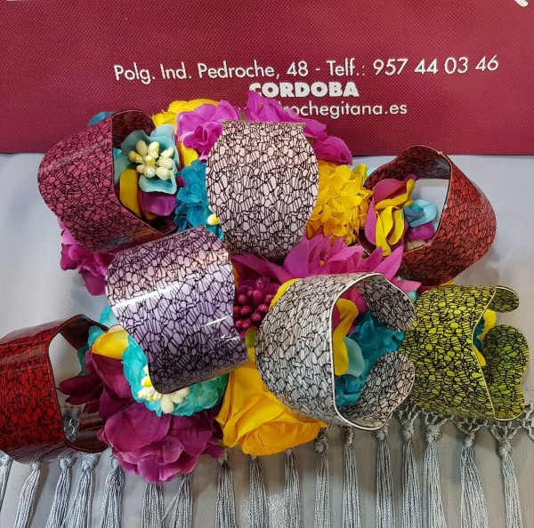 Brazalete Modelo RAYADO ONDULADO