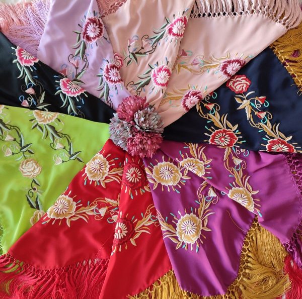 Modelo JAN BORDADO 6 Rosas-Fleco Corbata Simple