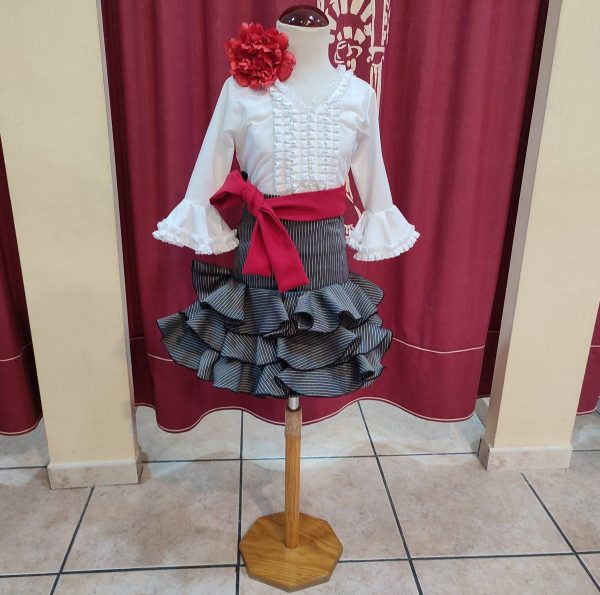 Conjunto Modelo CAMPERO Raya Negra-Blanco