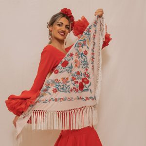 Mantones Bordados, Plumetis, Estampados Y Crespon - Mujer