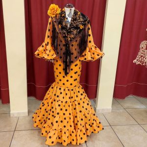Modelo EVA CANASTERO (Talla 38) Mandarina Lunar Negro
