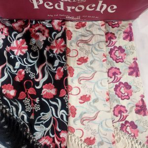 Manton Bordado CRIS Tela Bordada Borlon