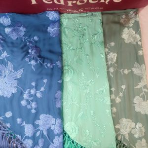 Manton Bordado CRIS FLORES A Tono