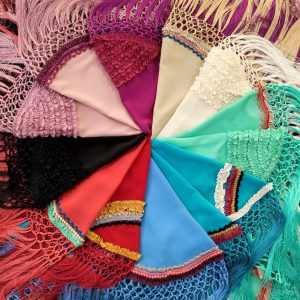 Manton Flamenca JAN CRESPON Ovispero